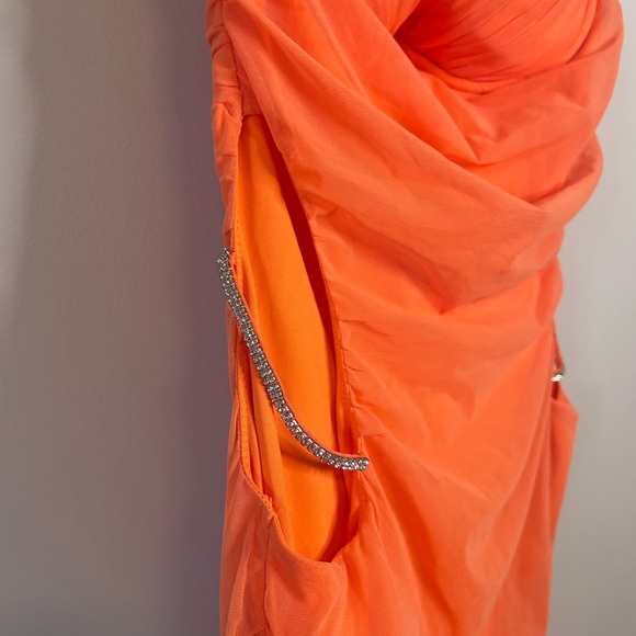 Oh Polly Neon Orange Bedazzled Cutout Halter Ruched Bodycon Mini Dress Size 8 - Picture 5 of 10